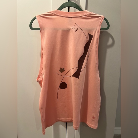 Lululemon NWT All Yours Tank Team Canada Size 6 - Picture 2 of 8